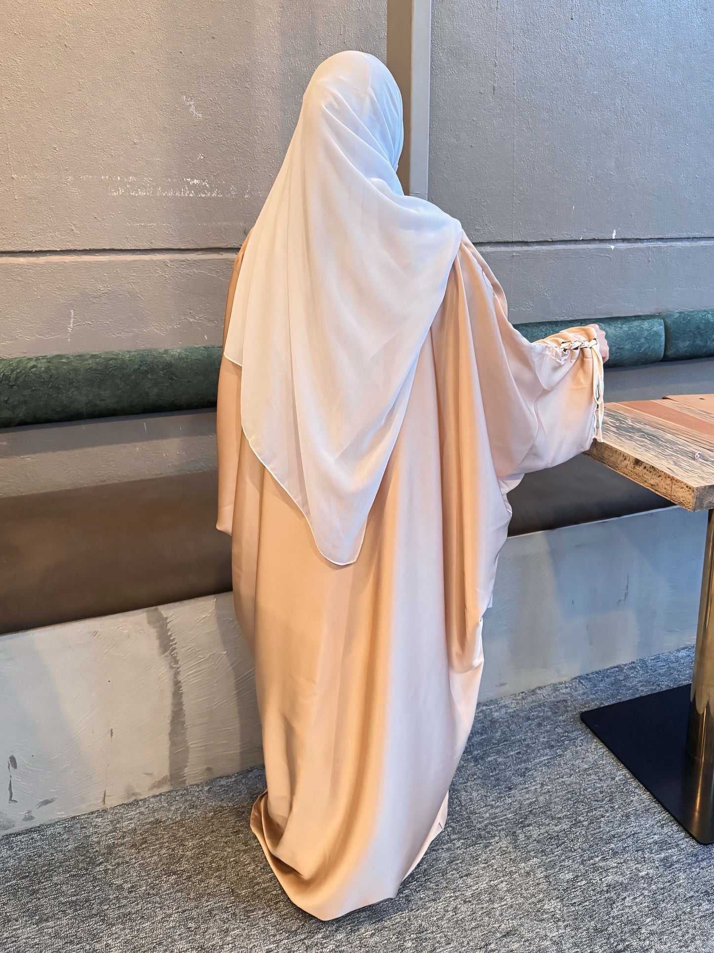 Aniqa 2-piece Abaya in Blush