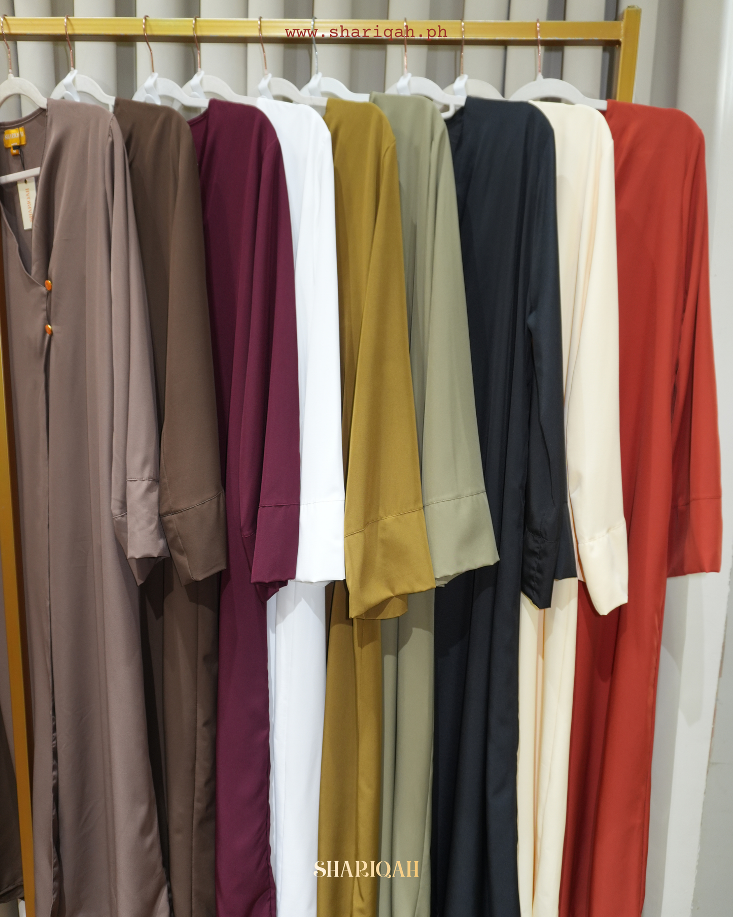 Hadi Abaya with shawl
