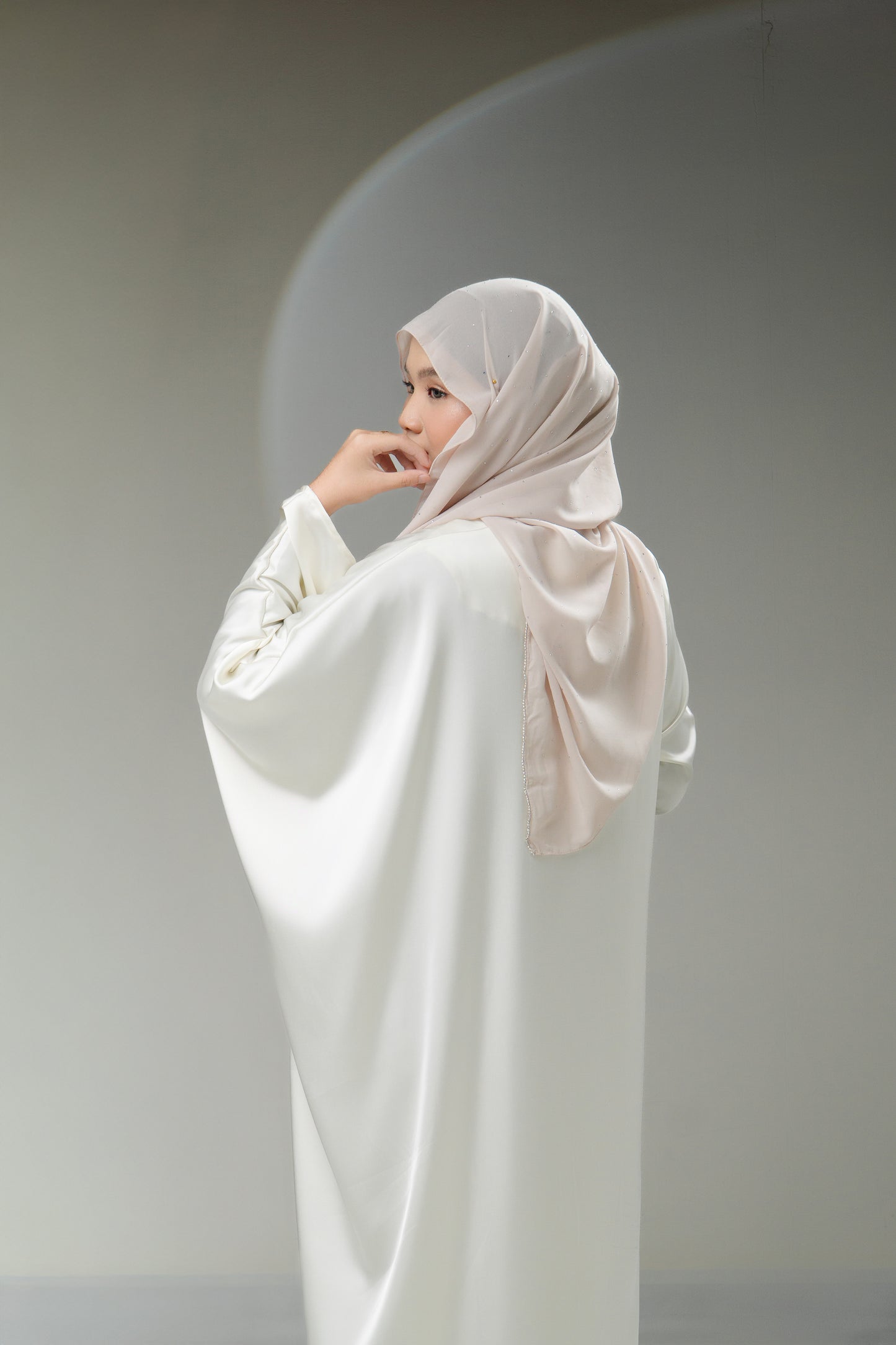 Mardhiya Dress in Cream