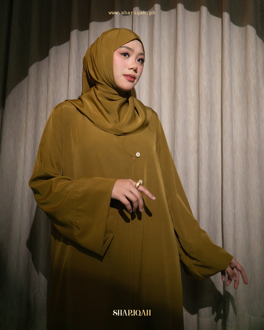 Hadi Abaya with shawl
