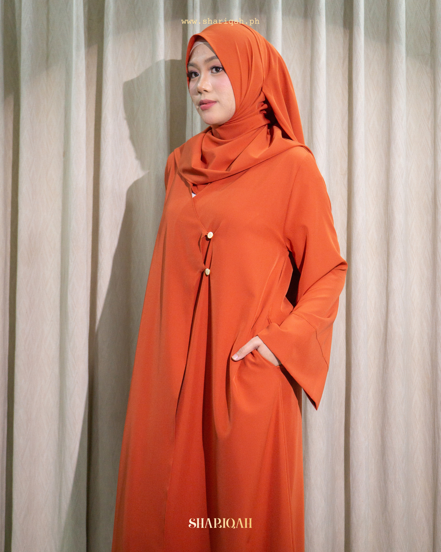 Hadi Abaya with shawl