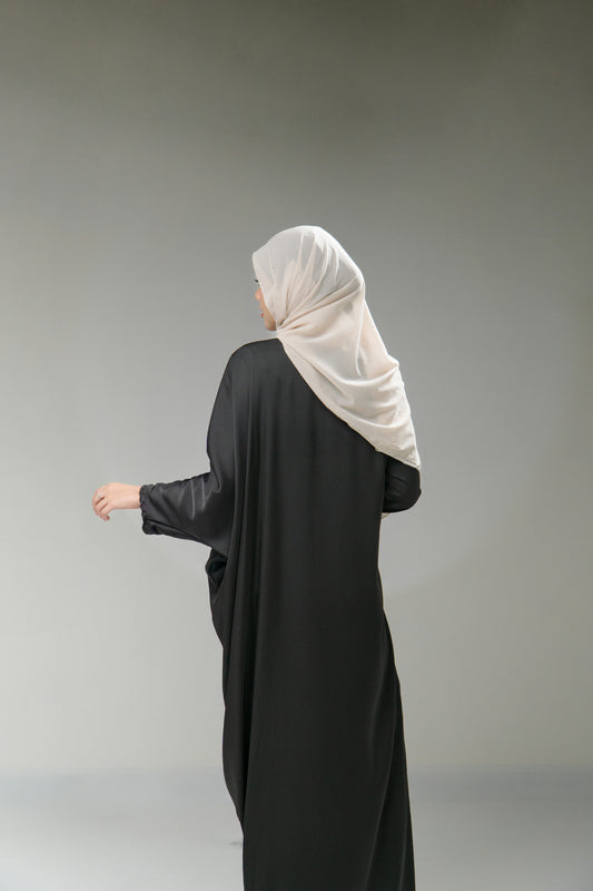 Mardhiya Dress in Black