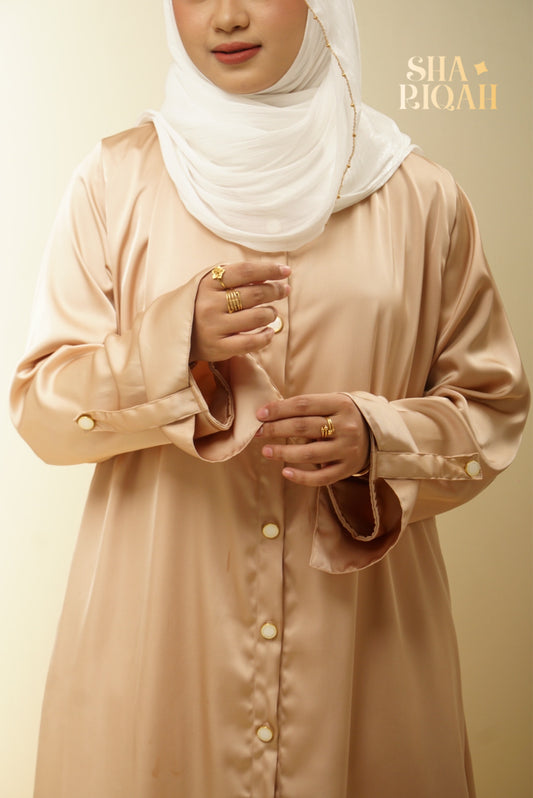 Qaaira Cardibaya in Skintone