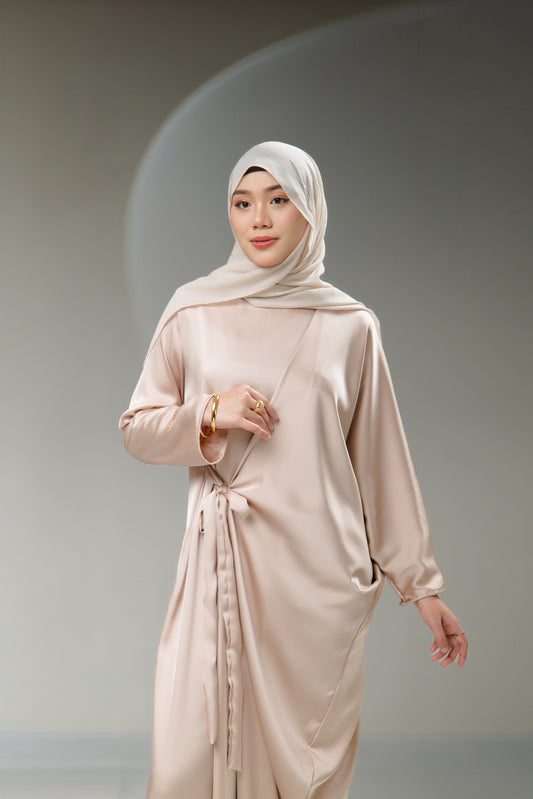Mardhiya Dress in Champagne