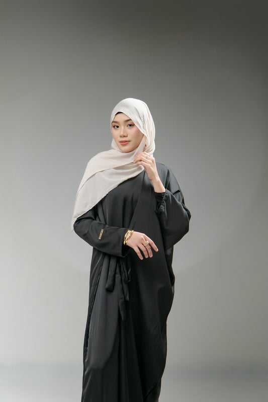 Mardhiya Dress in Black