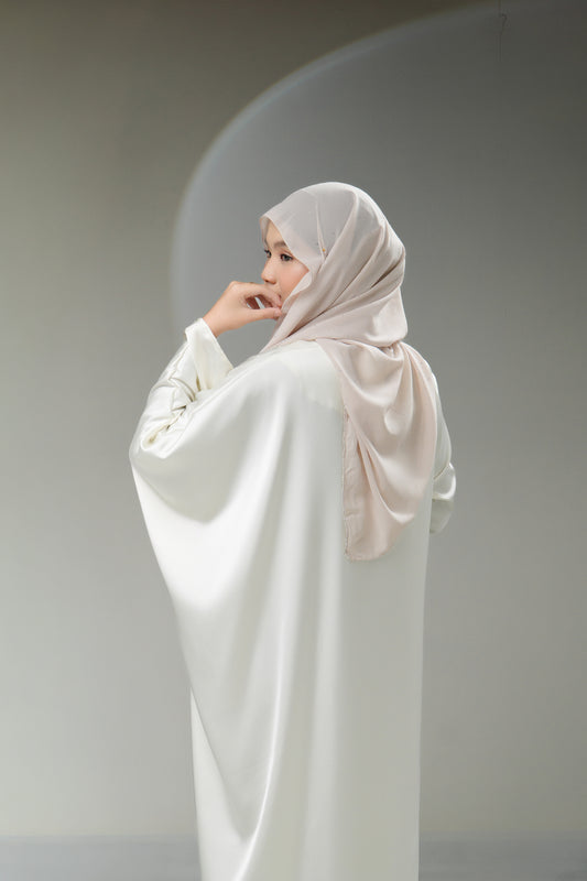 Mardhiya Dress in Cream
