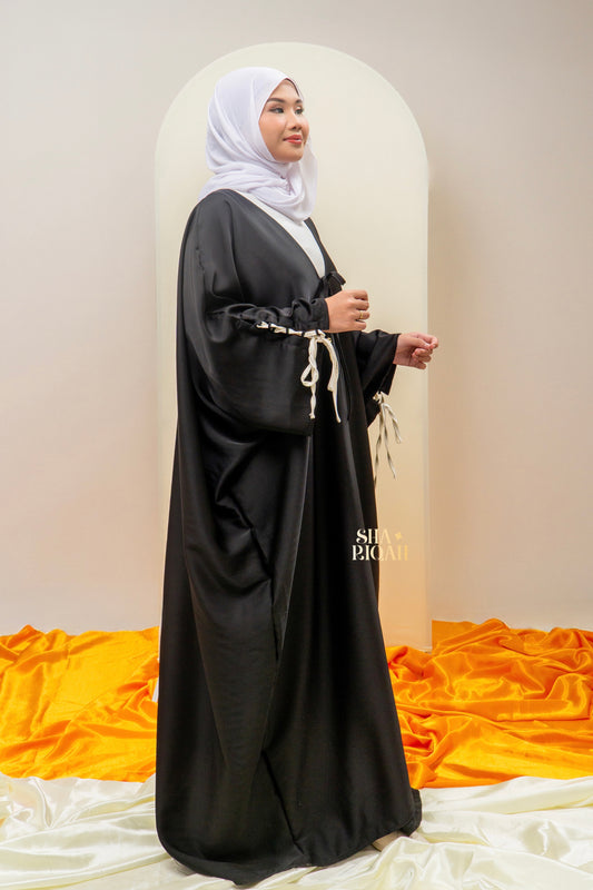 Aniqa 2-piece Abaya in Black