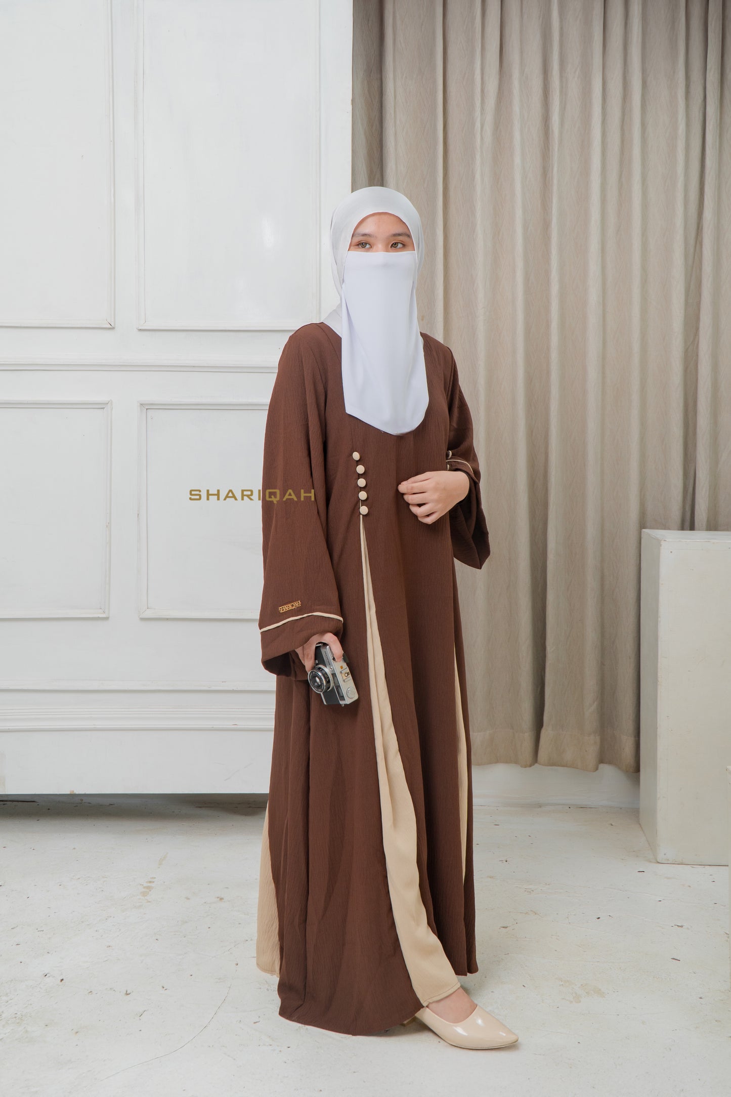 Wafia Abaya in Chocolate Brown