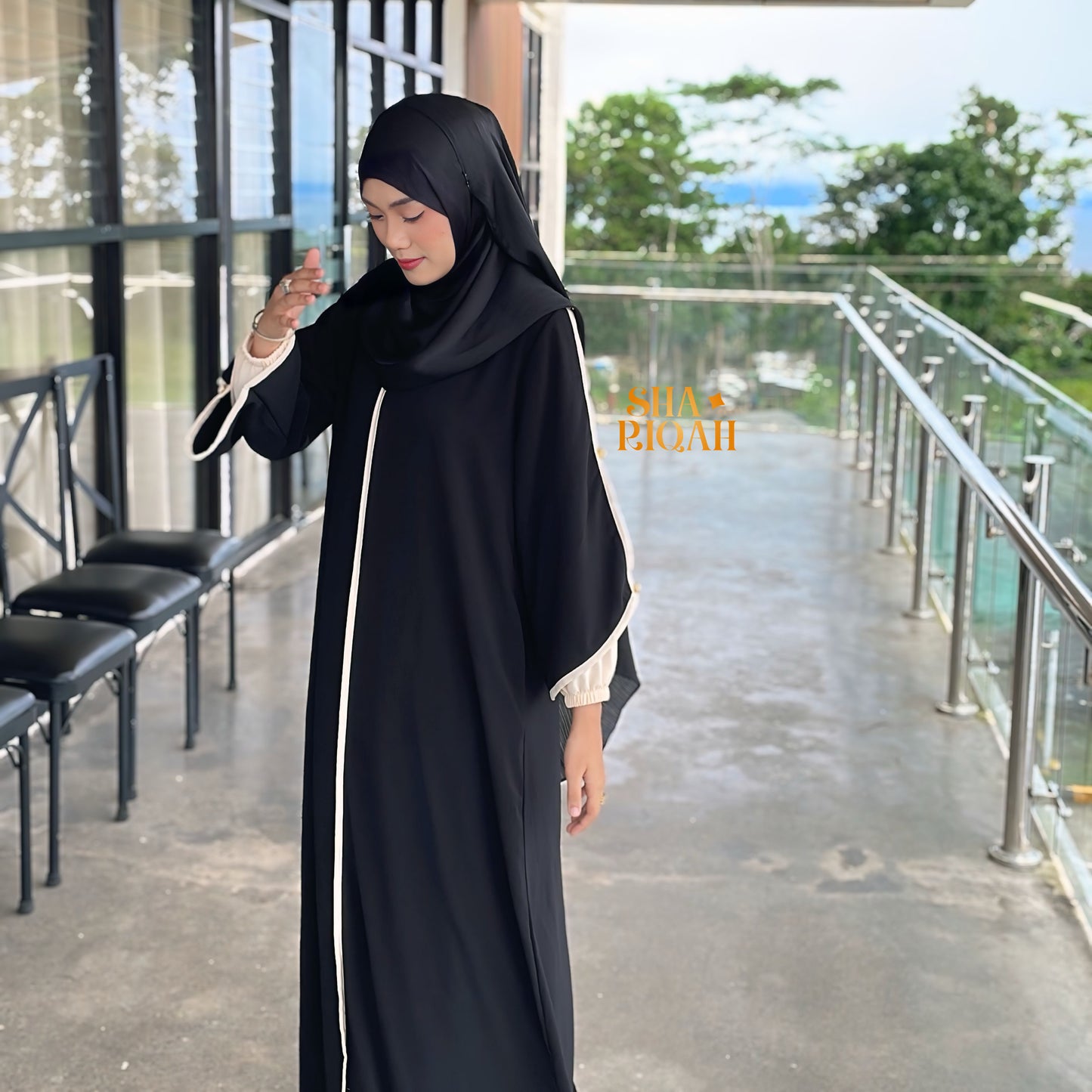 Inaya Abaya